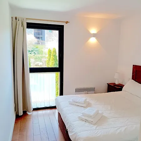 Les Ferreries Apartment *